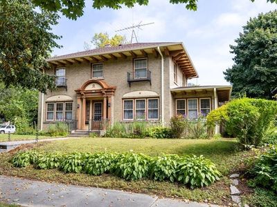 2033 North 6th STREET