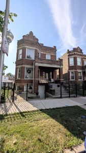 1518 N Hamlin Ave