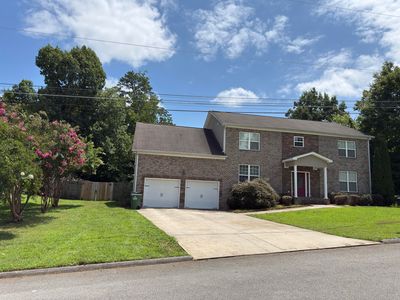 2530 Wessex Ln