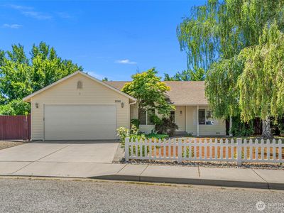 2299 E Veedol Drive