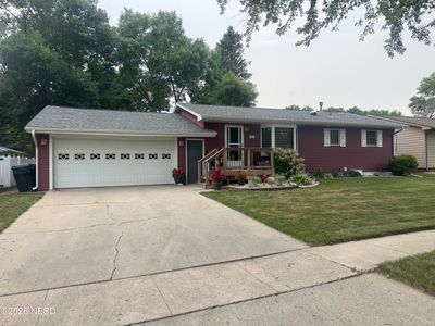 Property at 1313 N Broadway St, Watertown, SD