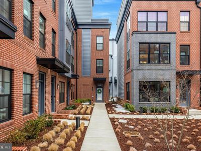 11236 Faraday Park Dr