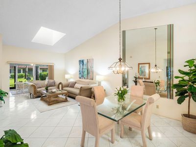 6123 Waldwick Circle