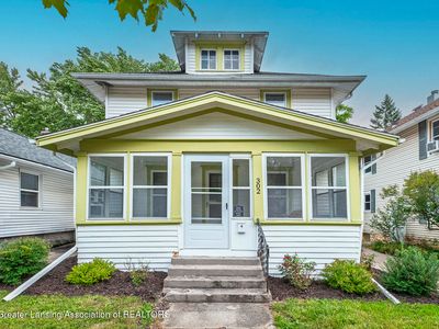 302 N Francis Ave