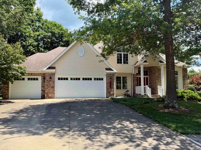 2500 E Cedarwood Dr