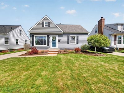 Property at 16168 Brinbourne Ave, Middleburg Heights, OH