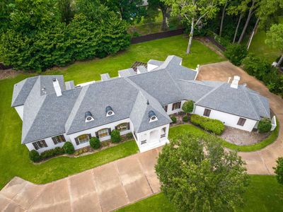 5352 N Clover Dr