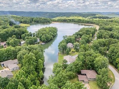 1806 Perimeter Dr