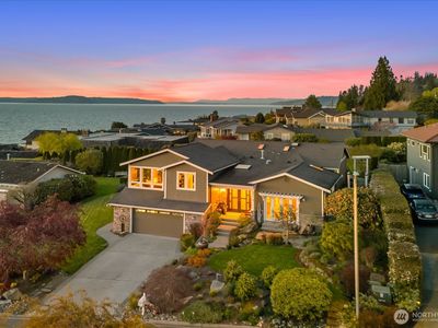 831 Northstream Lane