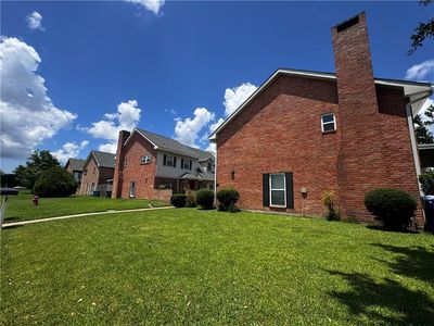 27 Brandon Hall Dr