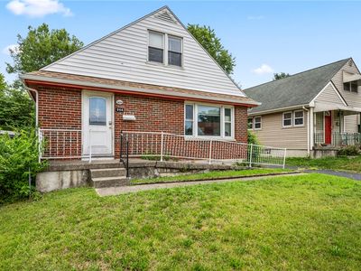 246 N Cherrywood Ave