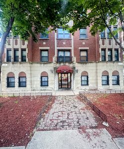 6324 S Kimbark Ave APT 300