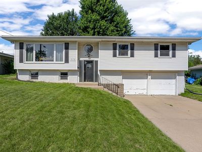 719 35th St SE