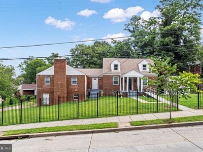 922 Ridge Rd SE