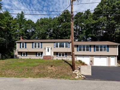 34 Surrey Dr