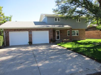 3243 Sunset Dr