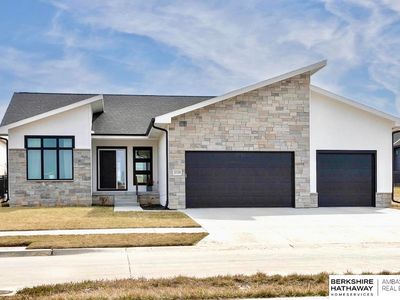 20709 Woodridge Dr