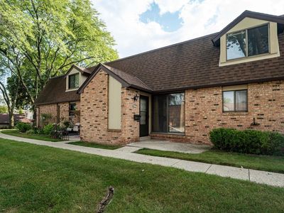 8657 North 72nd STREET