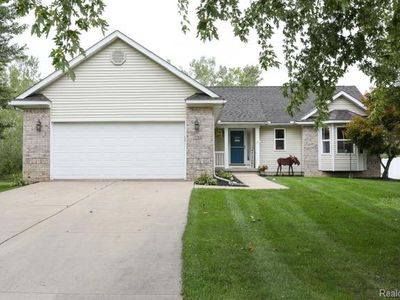 7152 Saratoga Dr