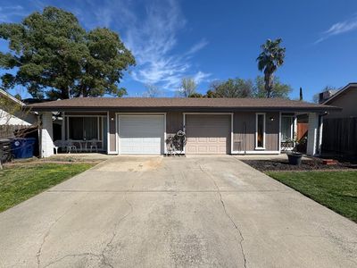 7237-7235 Castilian Ct