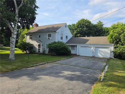 Property at 24 Hargraves Dr, Portsmouth, RI