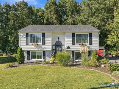 1725 Debbie Ln