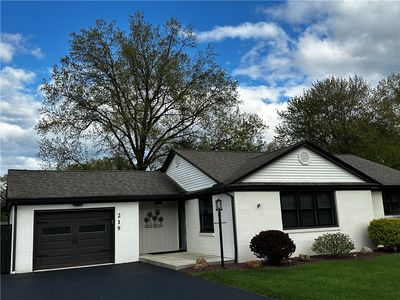 219 Meadowbrook Rd