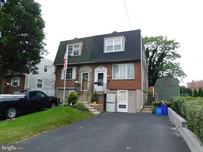 710 School Ln