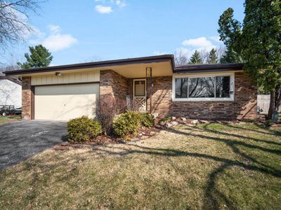 1230 Fox Point DRIVE