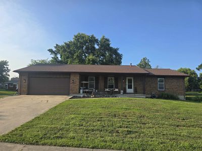 705 E Main St