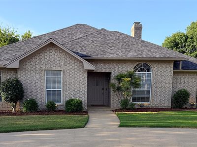 3925 Misty Ln