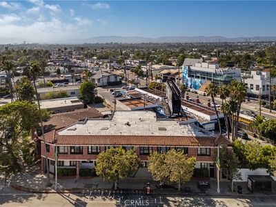 923-933 N Venice Blvd