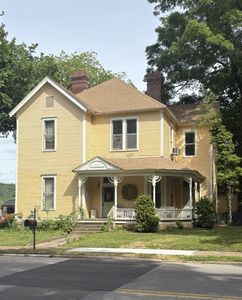 617 Mulberry Ave
