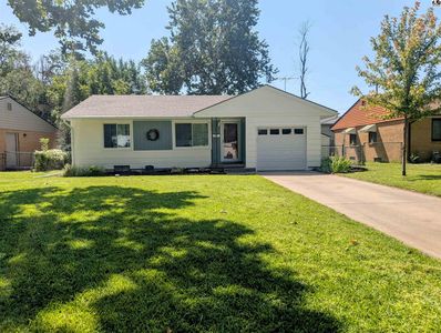 5 Meadowlark Ln