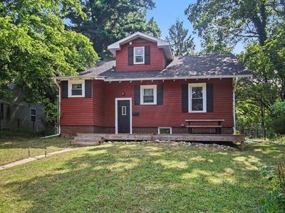 1217 Pinehurst Blvd