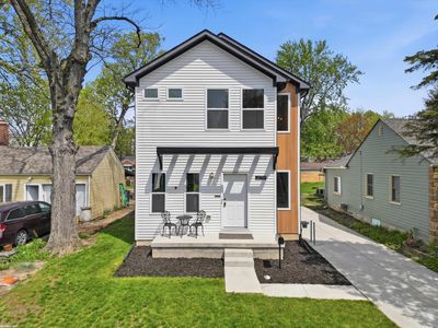 21719 Elizabeth St