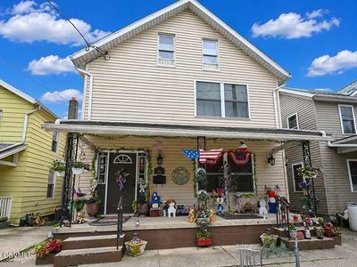 214 Upper Mkt St