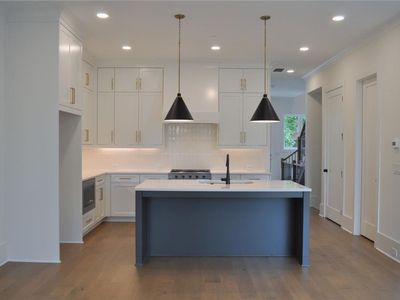 245 White St NW