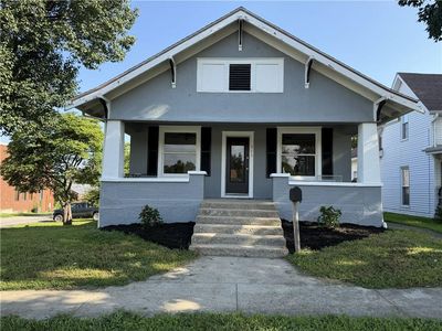 311 W Grand St