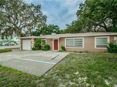 6345 Lambert Ln