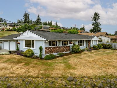 690 Maplewood Loop