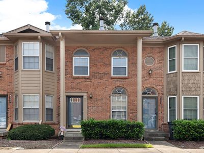 306 Hickory Pl