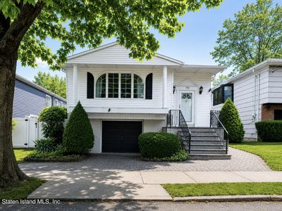 799 Davis Ave