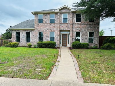 748 Longleaf Dr
