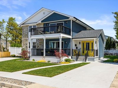 344-346 Hampshire Dr