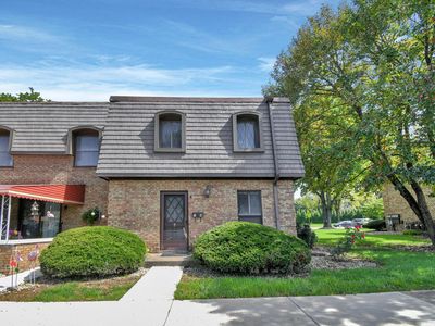 625 Country Club Dr APT D4