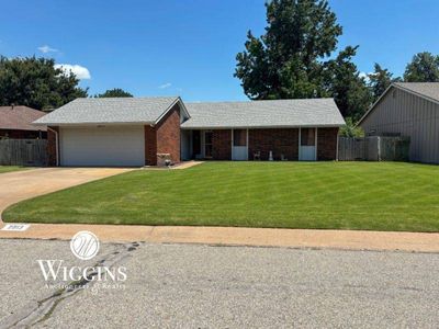Property at 2013 Buggy Whip Ln, Enid, OK