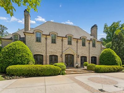4235 Regency Ct NW