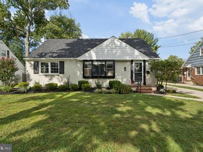 Property at 1013 Oakwood Rd, Haddonfield, NJ