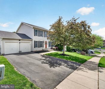 2094 E Greenleaf Dr